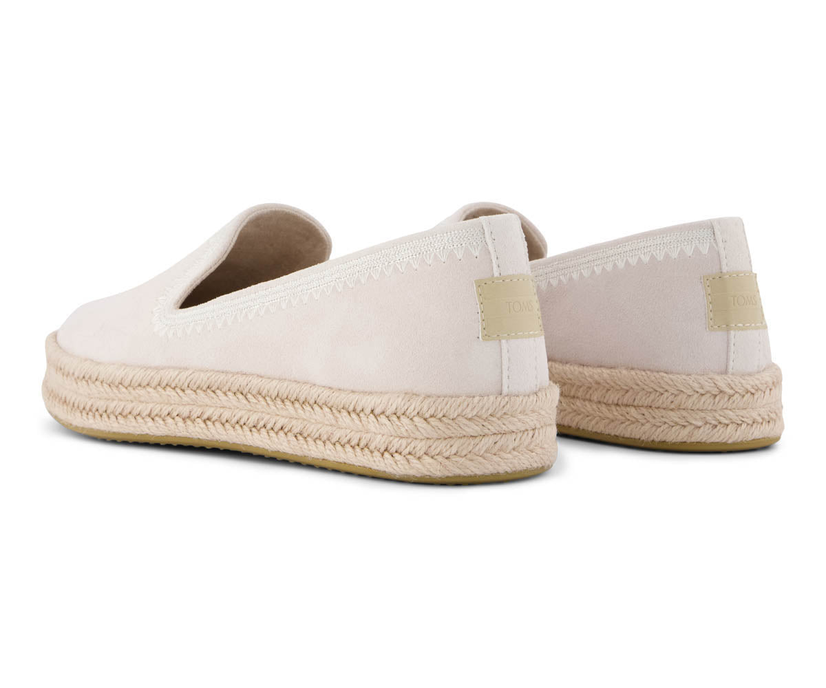 TOM10023050_W_Carolina_SoftGreySuedeEmbroidery_B.jpg