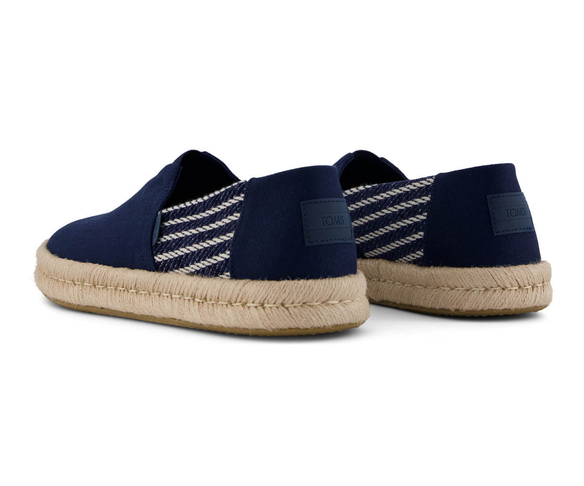 TOM10023173_M_AlpargataRope2_NavyNauticalStripe_B.jpg
